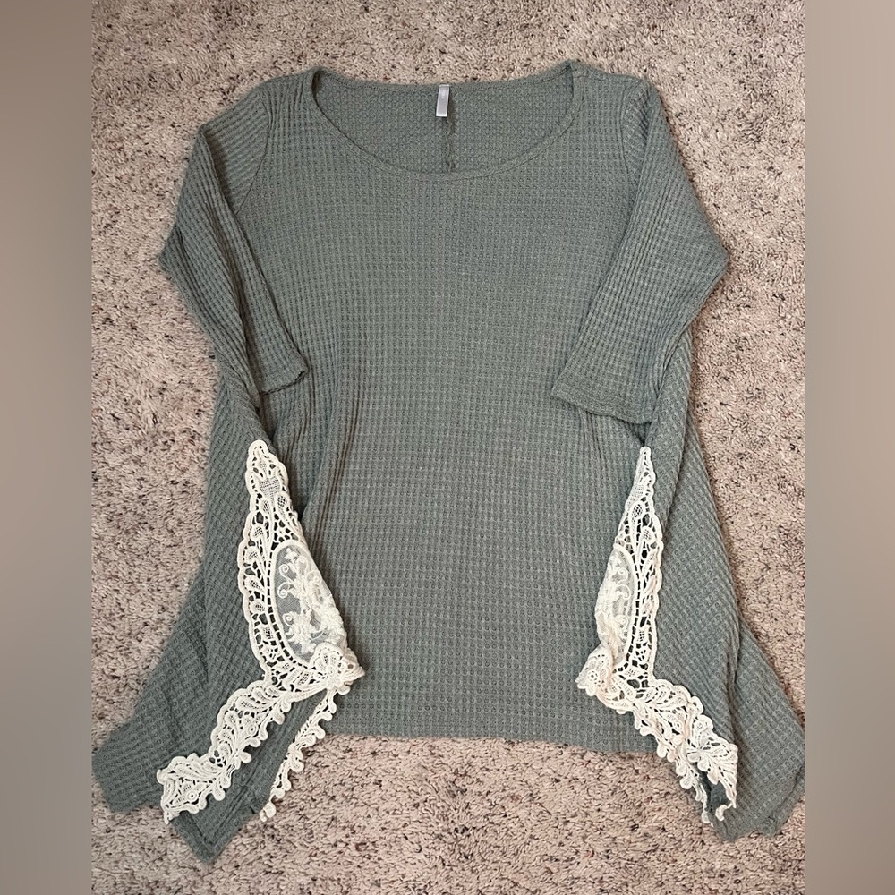 Pinkblush maternity top size Medium